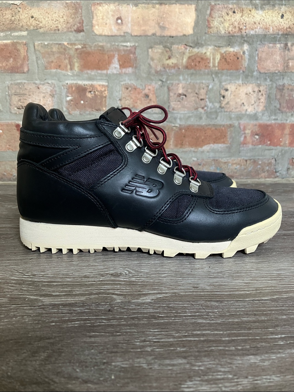 New Balance Rainier hiking boots